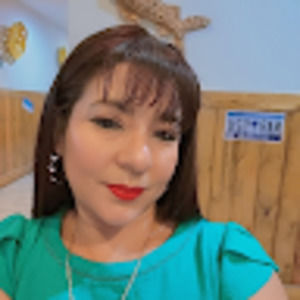 Meet your Posher, Roxana